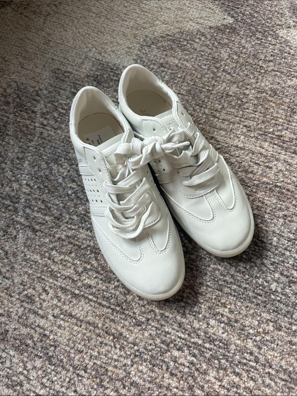 Nordstrom Women's White Leather Low-Top Sneakers